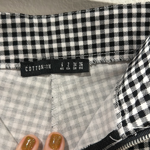 Cotton On houndstooth trousers. - Picture 2 of 2